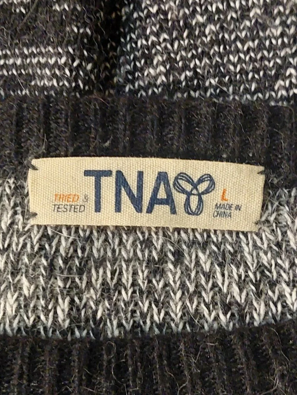 TNA Aritizia Black&White Heathered Check Cashmere-blend Pullover Sweater Size: L